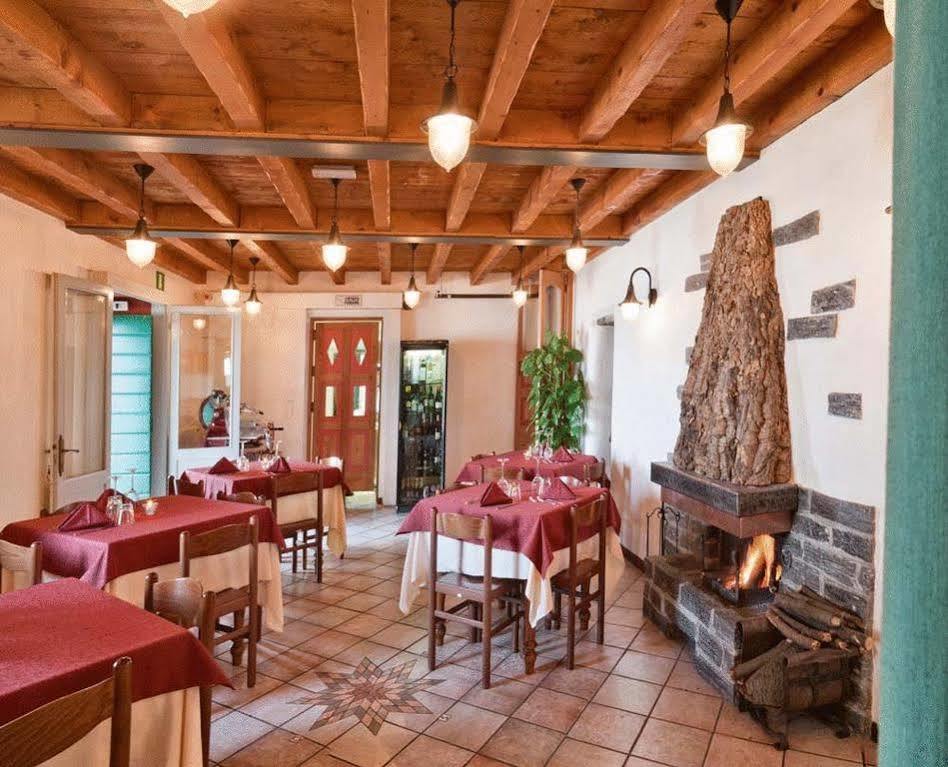Ristorante Hotel Falchetto Brunate Extérieur photo